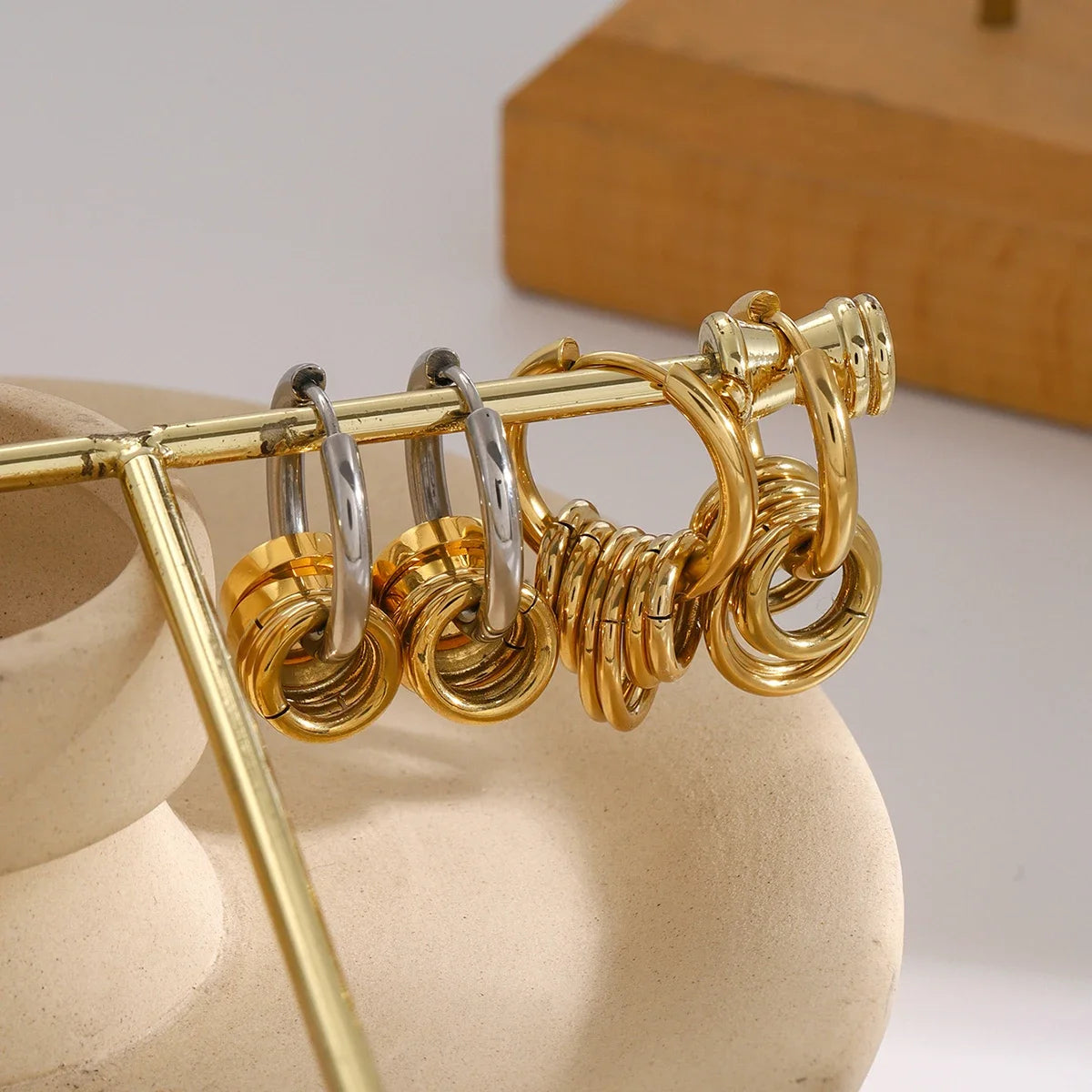 Uworld Personalized Charm 316 Stainless Steel Huggie Unusual Earrings 18K Gold Plated Geometric Hollow Women Fashion Jewelry